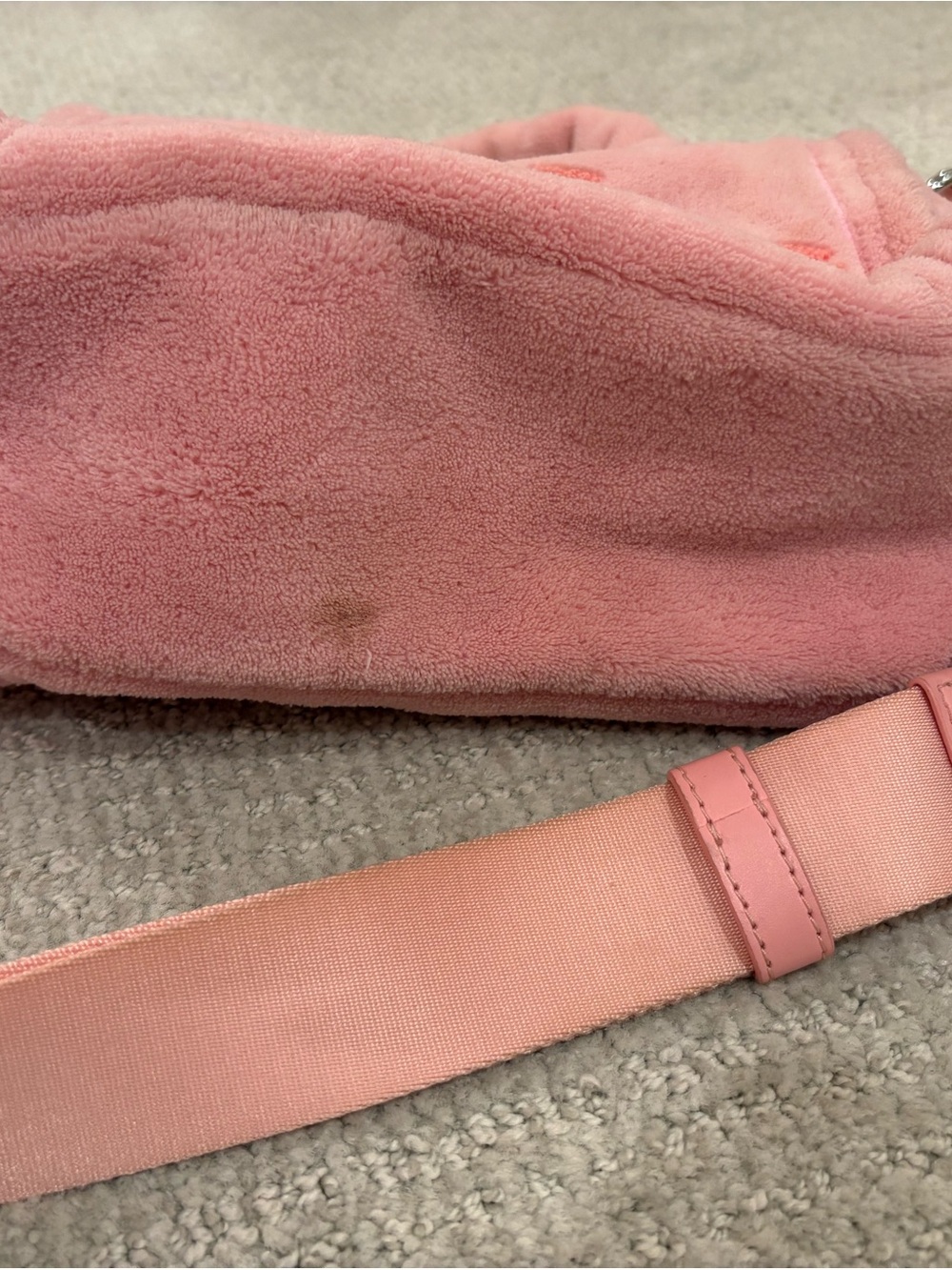 Marc Jacobs The Terry Small Tote Bag in Light Pink. - Picture 3 of 5